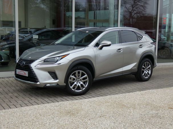 Lexus NX 300 h AWD 145 kW image number 2