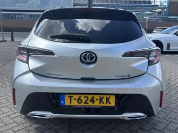 Car image 31