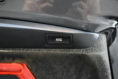 Car image 39