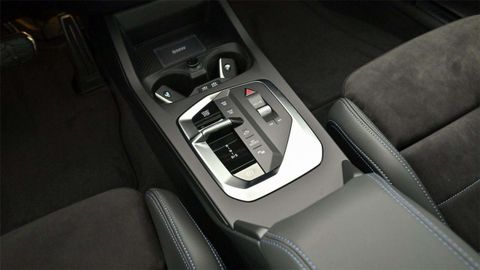 Car image 36