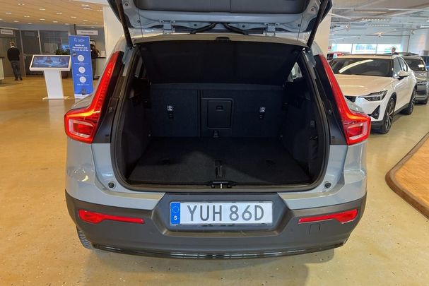 Volvo XC40 B4 Plus Dark 147 kW image number 22