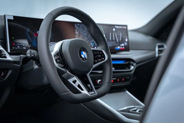 BMW 320i Touring xDrive 135 kW image number 21