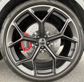 Car image 38