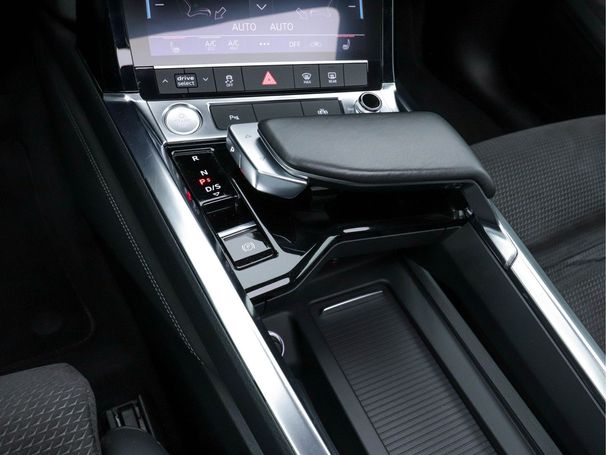 Audi e-tron 55 quattro S-line Advanced 300 kW image number 12