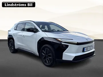 Car image 3