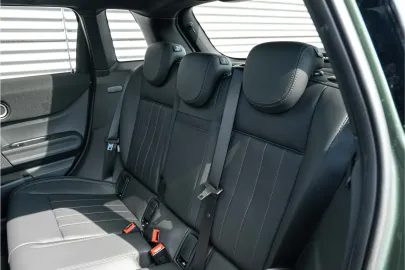 Car image 44