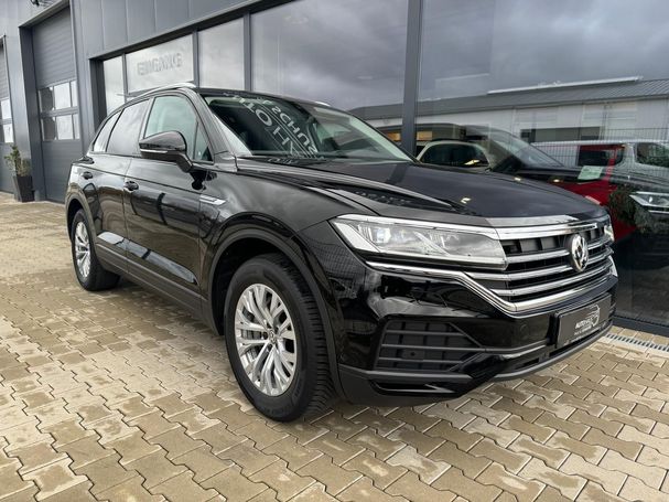 Volkswagen Touareg 3.0 TDI 4Motion 170 kW image number 3