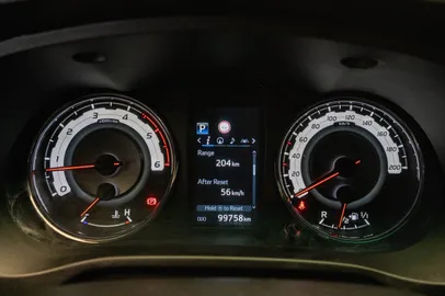 Car image 24