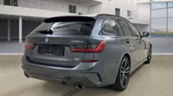 BMW 330d Touring M Sport xDrive 210 kW image number 3