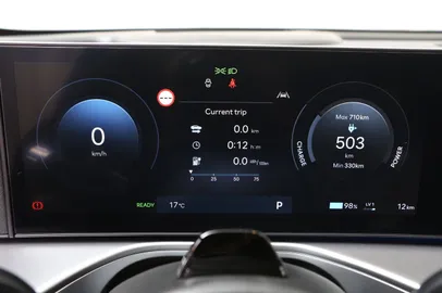 Car image 26