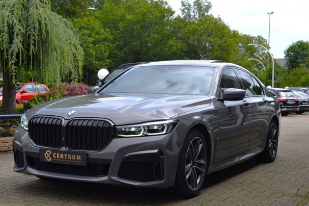 BMW 745e M Sport 290 kW image number 1