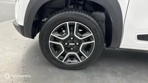 Car image 20