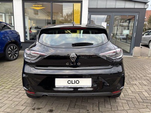 Renault Clio TCe 90 66 kW image number 3