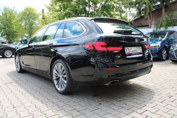 BMW 540d Touring xDrive 250 kW image number 10