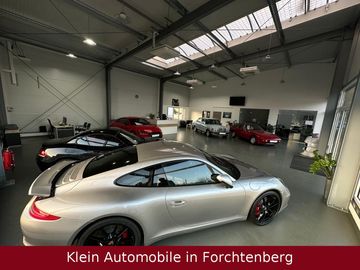 Car image 25