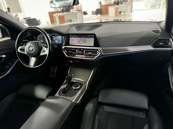 BMW 320 Touring e M Sport 150 kW image number 39