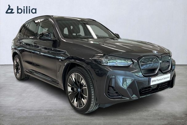 BMW iX3 M Sport 210 kW image number 18