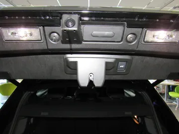 Car image 29