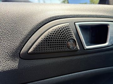Car image 31