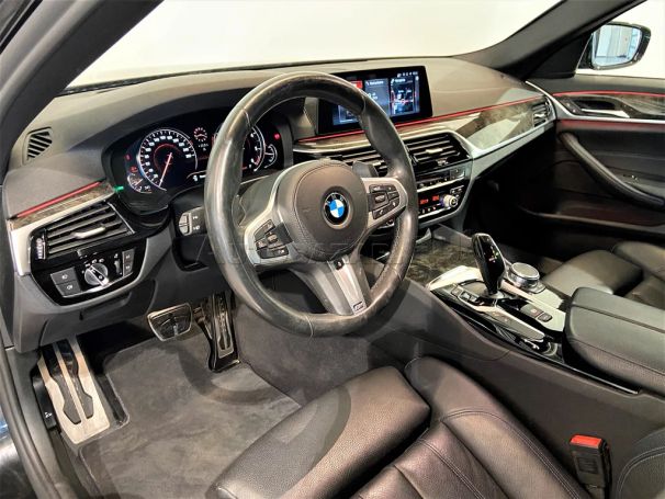 BMW 520d xDrive 140 kW image number 16