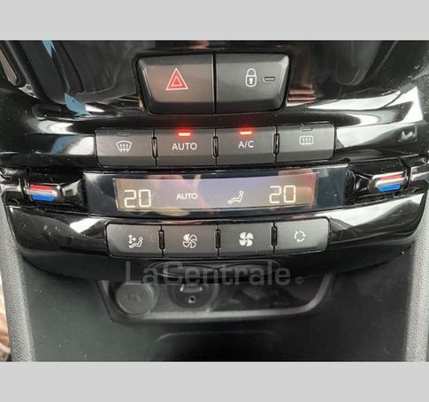 Peugeot 2008 PureTech 110 81 kW image number 7