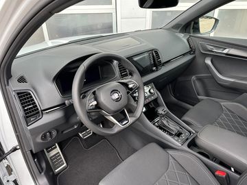 Car image 15