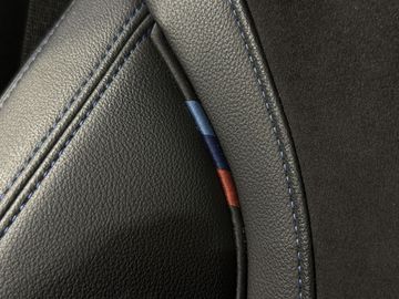 Car image 34