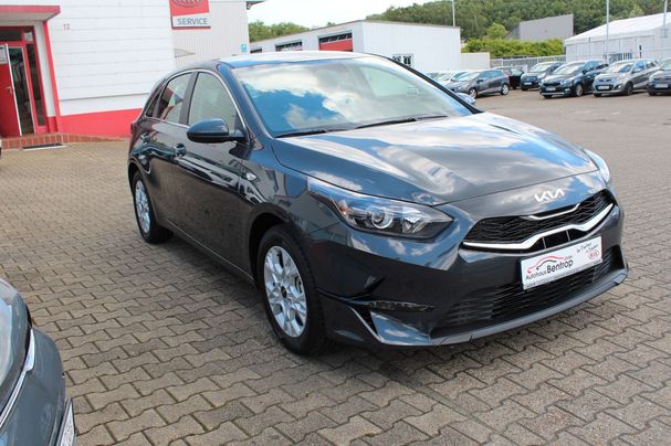 Kia Ceed 1.5 T-GDI Vision 103 kW image number 2