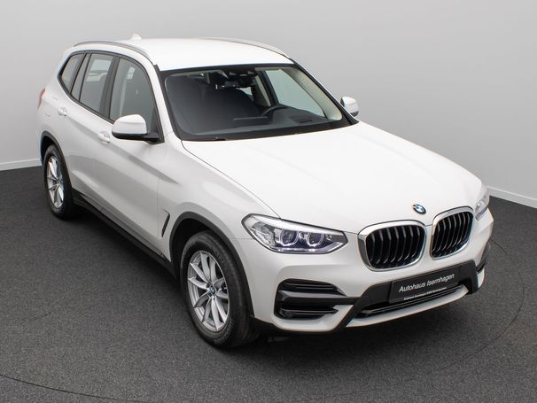 BMW X3 xDrive 140 kW image number 2