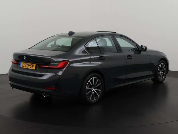 BMW 320 e Sport Line 150 kW image number 2