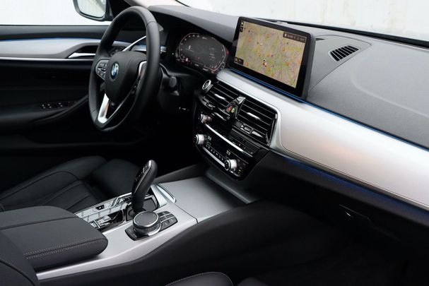 BMW 530 xDrive 215 kW image number 29