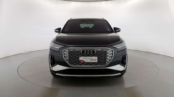 Audi Q4 50 quattro e-tron Advanced Business 220 kW image number 2