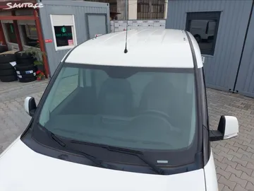 Car image 33