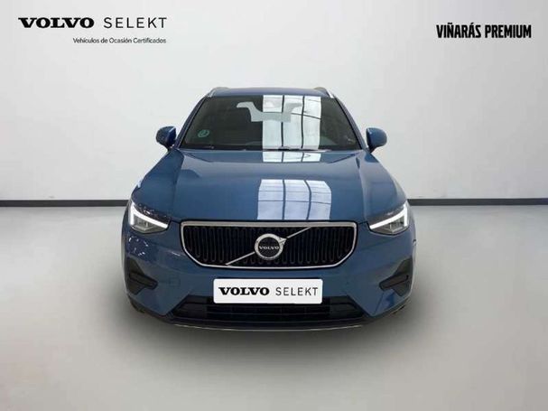 Volvo XC40 T2 Core 95 kW image number 2