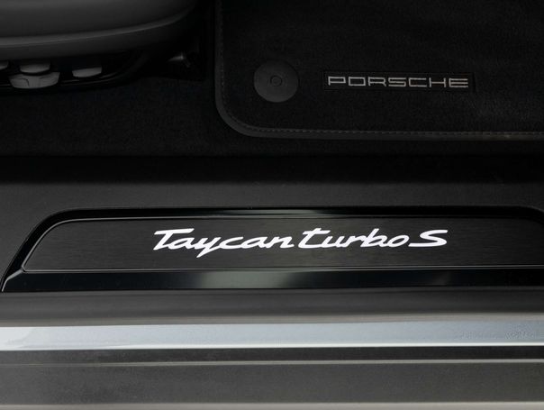 Porsche Taycan Turbo S 560 kW image number 22