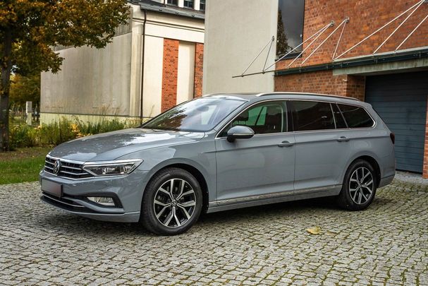 Volkswagen Passat Variant Elegance DSG 110 kW image number 1