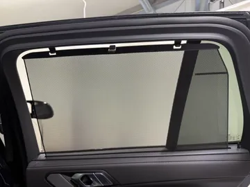 Car image 37