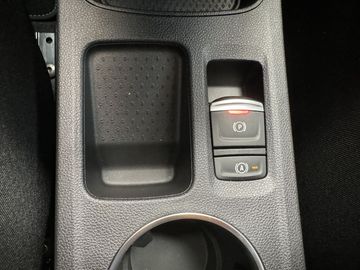 Car image 37