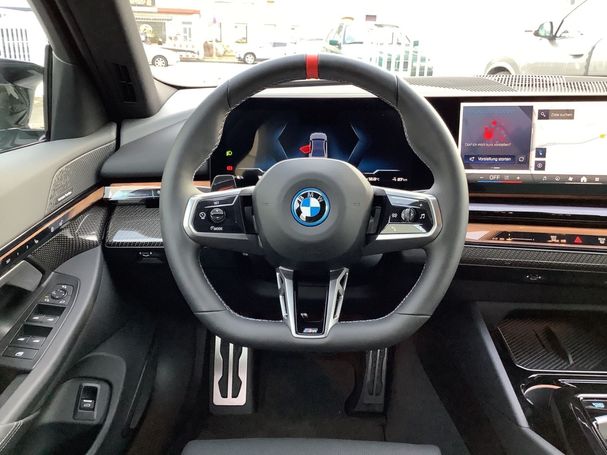 BMW i5 M60 xDrive 442 kW image number 10