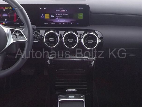 Mercedes-Benz A 180 100 kW image number 4