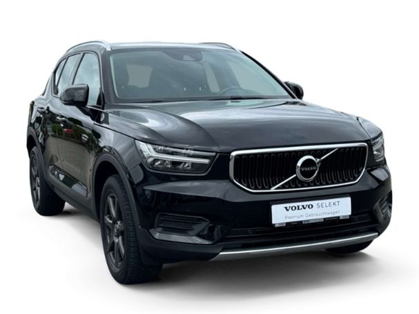 Volvo XC40 D3 Momentum 110 kW image number 2