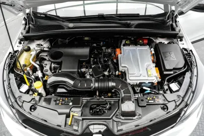 Car image 24