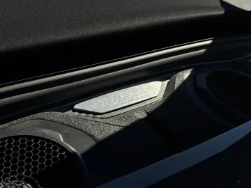 Car image 41