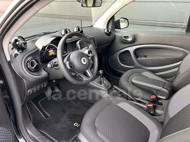 Smart ForTwo coupe EQ passion 60 kW image number 4