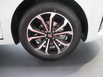 Car image 26
