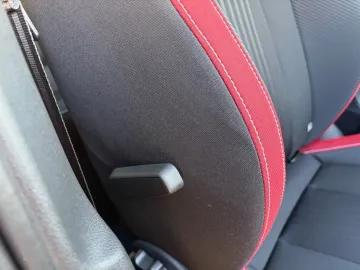 Car image 50