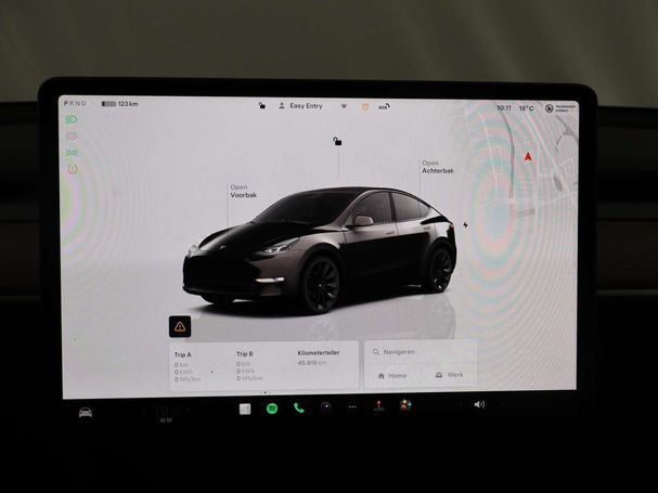 Tesla Model Y Long Range AWD 258 kW image number 11