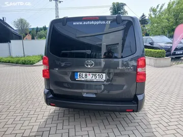 Car image 35
