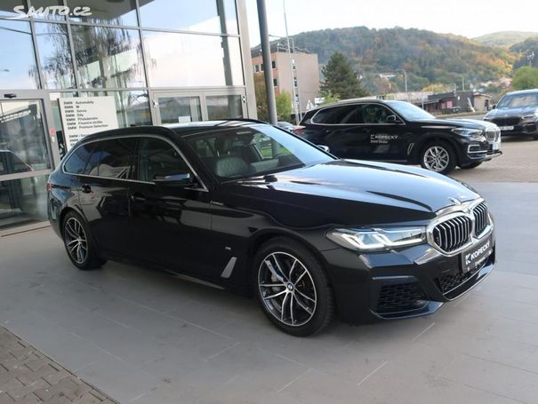 BMW 540i Touring xDrive 245 kW image number 2