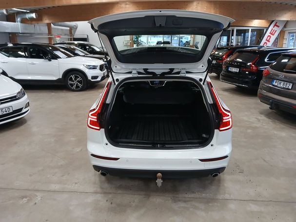 Volvo V60 D4 Momentum 140 kW image number 7